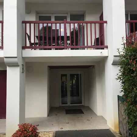 Apartment Entre Mer Et Montagne *